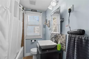 19 Annette Ave, Pawtucket, RI 02861 - Photo 13