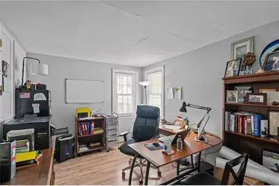 32 Houston Avenue, Newport, RI 02840 - Photo 19