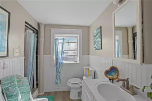 32 Houston Ave, Newport, RI 02840 - Photo 33
