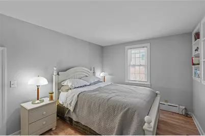32 Houston Avenue, Newport, RI 02840 - Photo 17