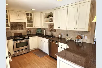 47 Treasure Road, Narragansett, RI 02882 - Photo 3