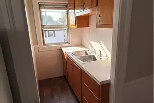 60 Arlington St, East Providence, RI 02914 - Photo 5