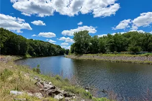 182 Highland St, Woonsocket, RI 02895 - Photo 25
