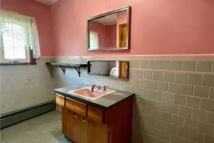 182 Highland St, Woonsocket, RI 02895 - Photo 21