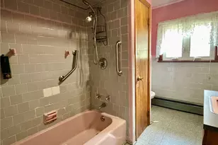 182 Highland St, Woonsocket, RI 02895 - Photo 23