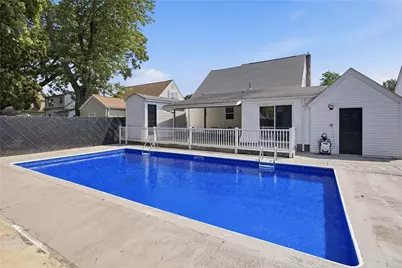 33 Sunset Terrace, Cranston, RI 02905 - Photo 25