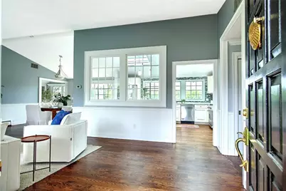 33 Meadowbrook Drive, Barrington, RI 02806 - Photo 3