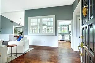 33 Meadowbrook Dr, Barrington, RI 02806 - Photo 3