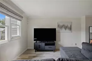 47 Morgan Ave, Johnston, RI 02919 - Photo 5