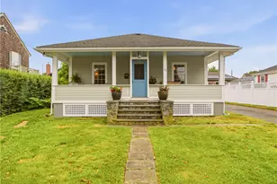 30 Boulevard, Middletown, RI 02842 - Photo 1