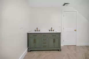 61 Applegate Rd, Cranston, RI 02920 - Photo 31