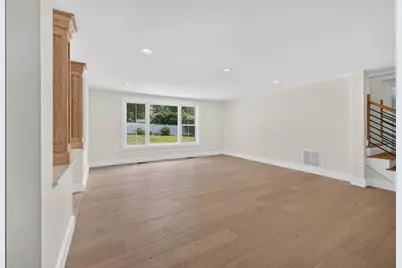 61 Applegate Road, Cranston, RI 02920 - Photo 9