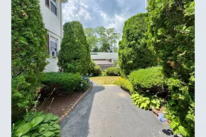 37 Harmony Drive, Providence, RI 02909 - Photo 9