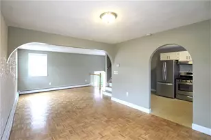 37 Harmony Dr, Providence, RI 02909 - Photo 3