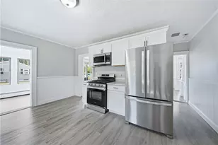 430 Cumberland Hill Rd, Woonsocket, RI 02895 - Photo 5