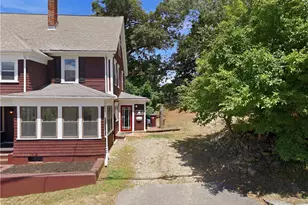 430 Cumberland Hill Rd, Woonsocket, RI 02895 - Photo 29
