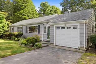 16 Garden St, Portsmouth, RI 02871 - Photo 1