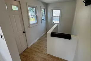 12 Hunter St, Warwick, RI 02889 - Photo 15