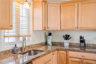 27 Streamview Dr, Cumberland, RI 02864 - Photo 3