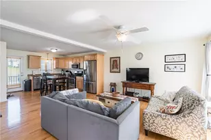 27 Streamview Dr, Cumberland, RI 02864 - Photo 17