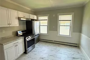 104 Oakland Ave, Providence, RI 02908 - Photo 3