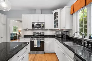 128 Windmill Dr, South Kingstown, RI 02879 - Photo 9