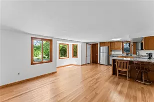 150 Wolcott Ave, Middletown, RI 02842 - Photo 7