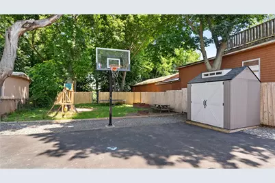 551 Pond Street, Woonsocket, RI 02895 - Photo 31