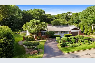 20 Oak Dell Circle, East Greenwich, RI 02818 - Photo 1
