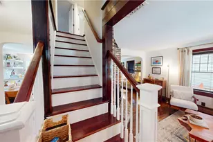 32 S Fair St, Warwick, RI 02888 - Photo 3