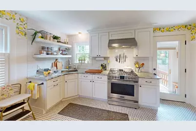 32 South Fair Street, Warwick, RI 02888 - Photo 13