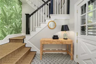 33 Beacon Hill Rd, Newport, RI 02840 - Photo 3