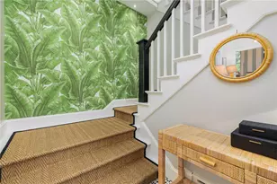 33 Beacon Hill Rd, Newport, RI 02840 - Photo 7