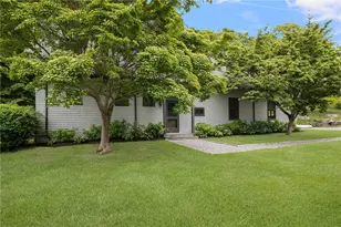 33 Beacon Hill Rd, Newport, RI 02840 - Photo 29