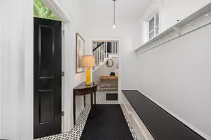 33 Beacon Hill Rd, Newport, RI 02840 - Photo 3