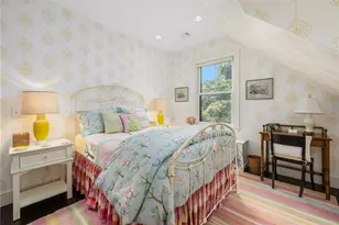 33 Beacon Hill Rd, Newport, RI 02840 - Photo 17