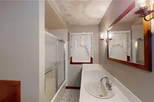 25 Phillip St, Coventry, RI 02816 - Photo 35