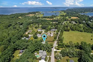 180 Poppasquash Rd, Bristol, RI 02809 - Photo 31