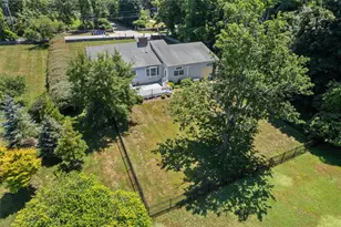 180 Poppasquash Rd, Bristol, RI 02809 - Photo 7
