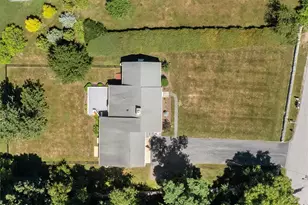 180 Poppasquash Rd, Bristol, RI 02809 - Photo 25