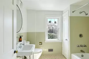 129 Fosdyke St, Providence, RI 02906 - Photo 29