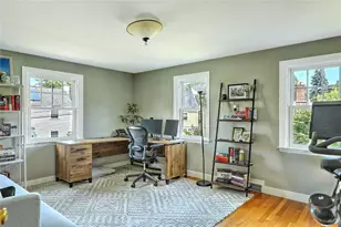 129 Fosdyke St, Providence, RI 02906 - Photo 25