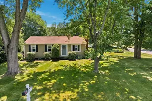 1 Teakwood Dr, Cumberland, RI 02864 - Photo 7