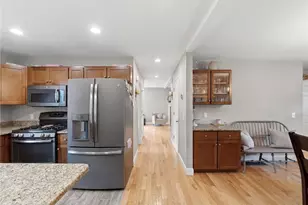 223 Rodman St, South Kingstown, RI 02879 - Photo 7