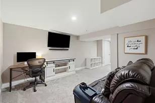 223 Rodman St, South Kingstown, RI 02879 - Photo 27