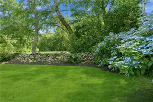 131 Taylor Rd, Portsmouth, RI 02871 - Photo 5
