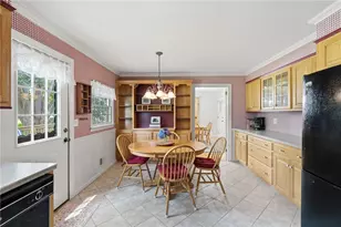 131 Taylor Rd, Portsmouth, RI 02871 - Photo 9