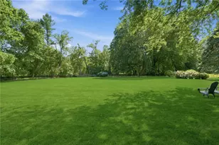 131 Taylor Rd, Portsmouth, RI 02871 - Photo 3