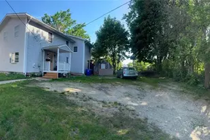 73 Benedict St, Providence, RI 02907 - Photo 5