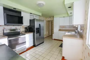 29 Dean Ave, Johnston, RI 02919 - Photo 17